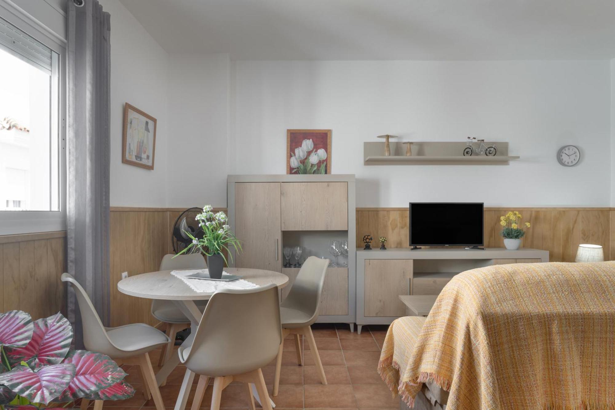 קוניל דה לה פרונטרה Apartamento Rocio - Solo Familias מראה חיצוני תמונה